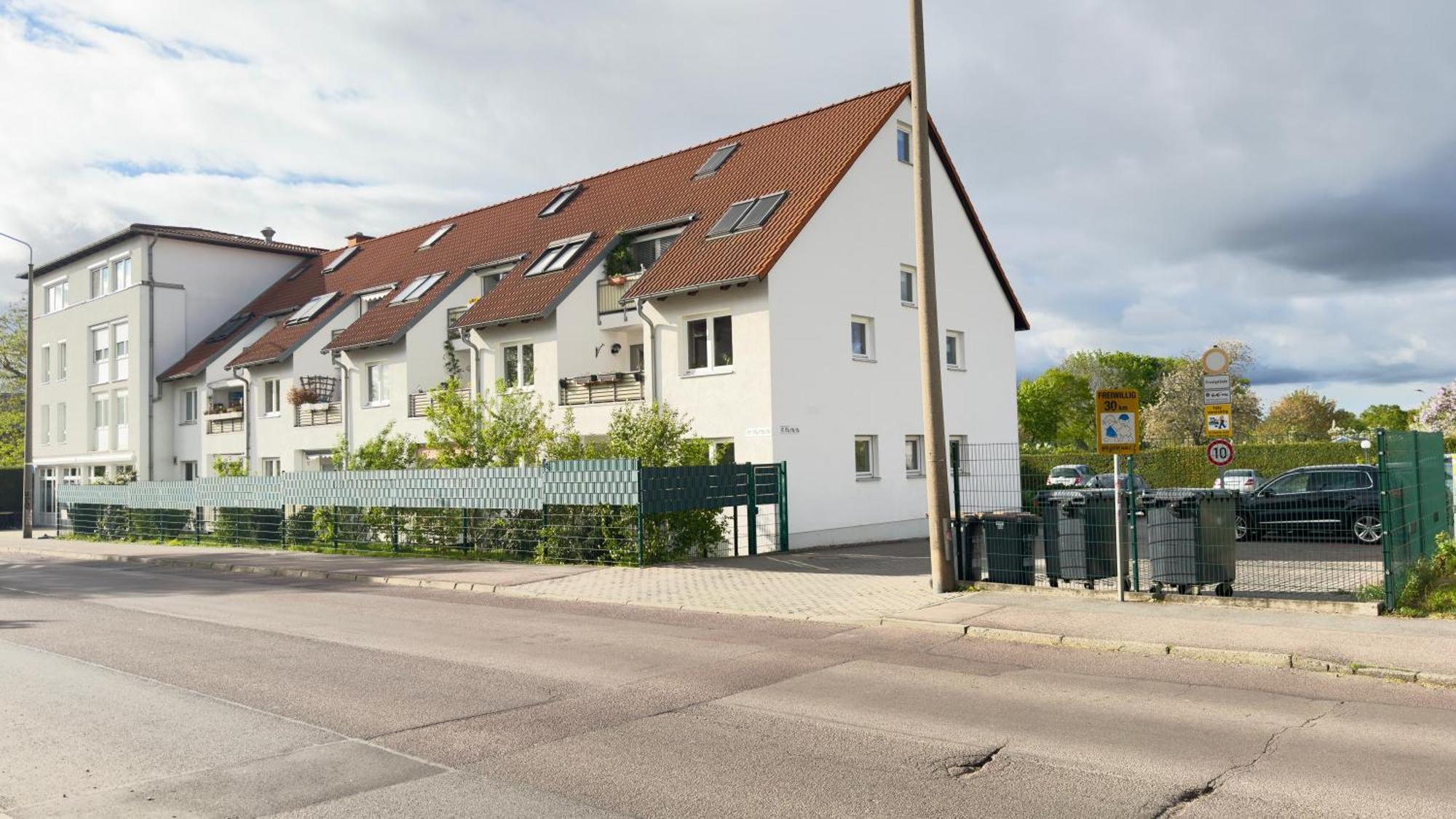 Fewo Am Park - 4P, Boxspringbett, Balkon, Smarttv, Gesundbrunnen, Familienfreundlich Halle  Eksteriør billede